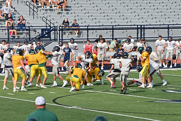 TitanFB0816_0195