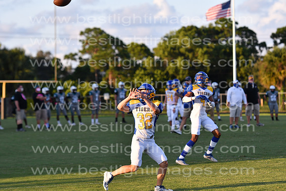 MCHSFB100920_0083
