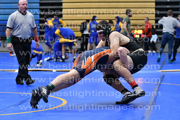 MCHSWRESTLING12122_320