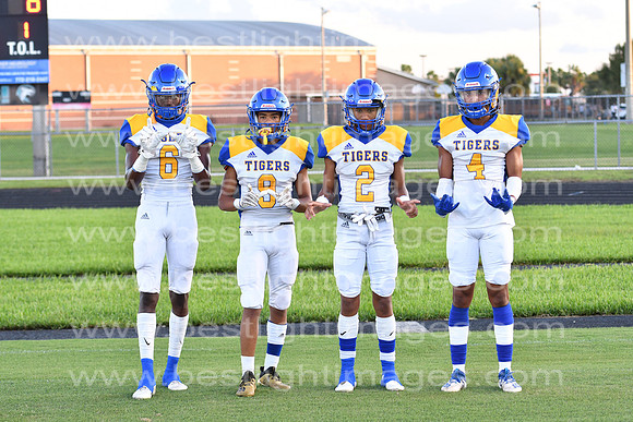 MCHSFB100920_0196