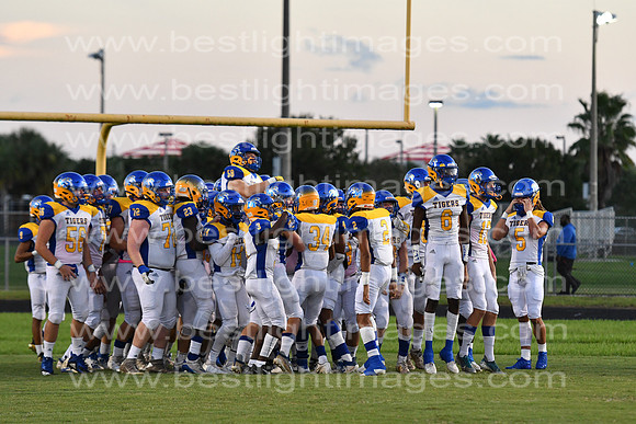 MCHSFB100920_0239