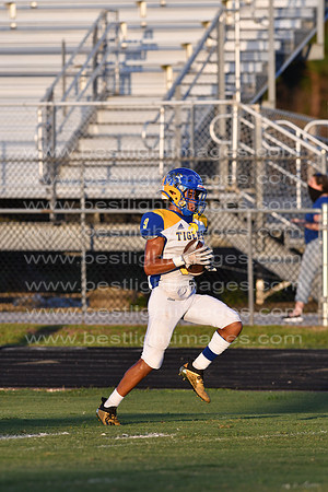 MCHSFB100920_0125