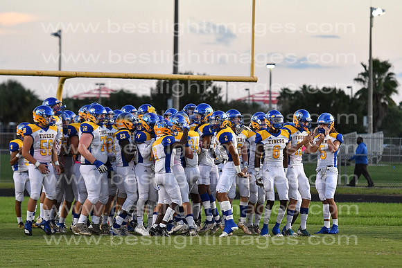 MCHSFB100920_0237
