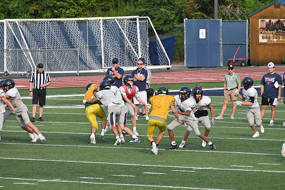 TitanFB0816_0060