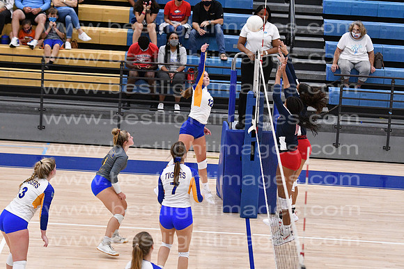 MCHSVB091420_255